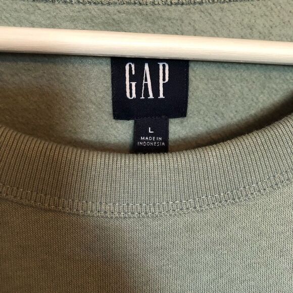 Gap Sage Green Eyelet Sleeve Sweatshirt Size Large - Picture 2 of 5